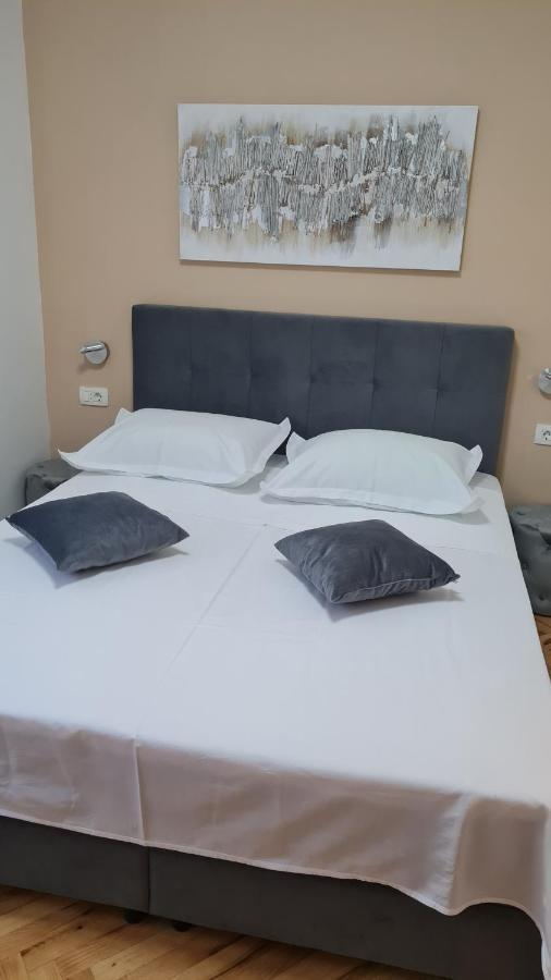 Apartments Prizmic โปดสตรานา ภายนอก รูปภาพ